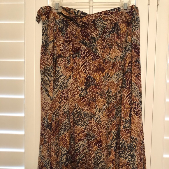 Earth tone beauty - Picture 4 of 4